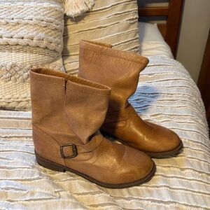Nine West Tan Ankle Booties